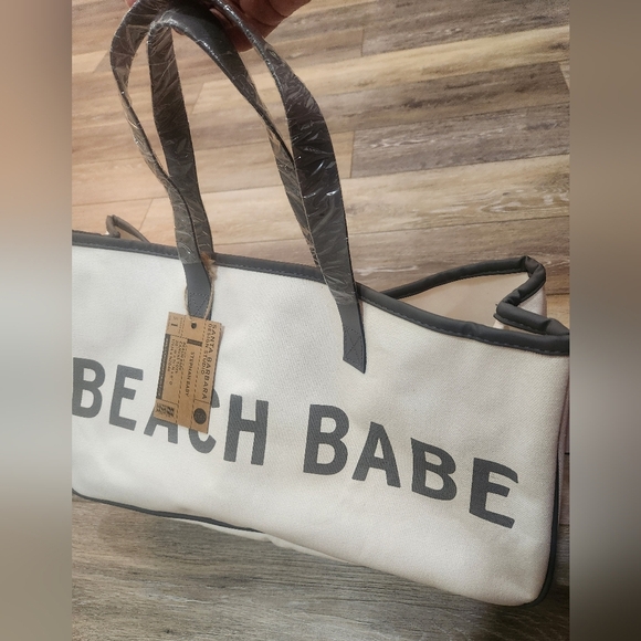 Santa Barbara Design Studio Beach Babe White Tote Bag - Picture 4 of 11